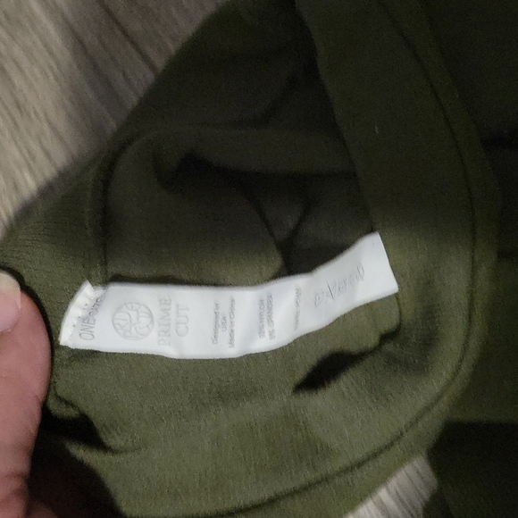 EUC PRIME CUT Green crop top - Picture 3 of 3